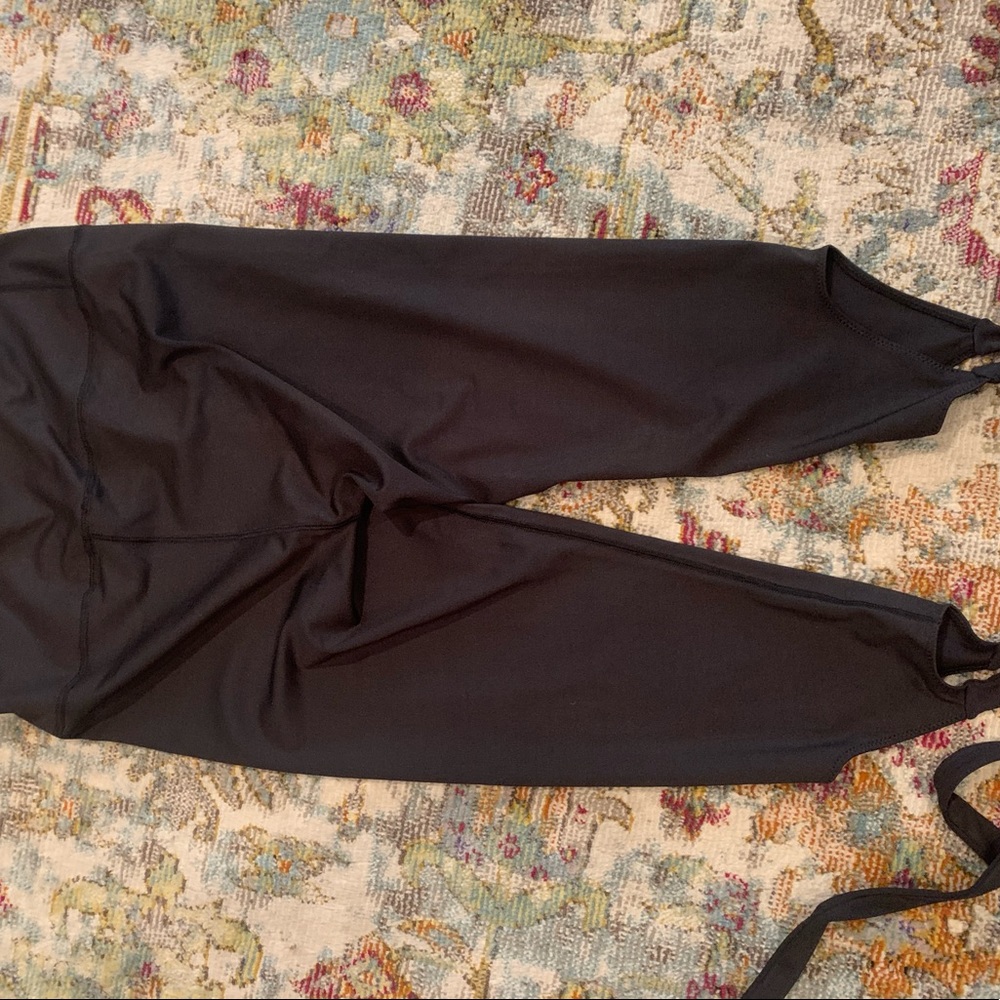 La Reve Dance Exercise Active Sport Capri Pants